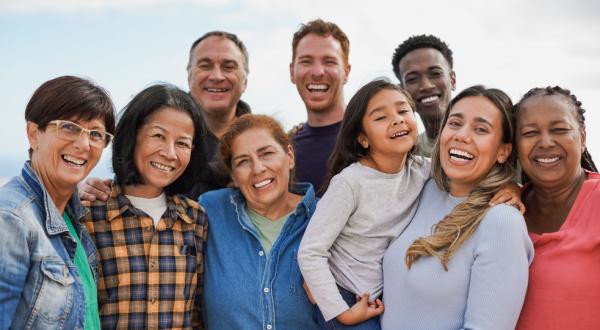Famille multiculturelle Famille multiculturelle